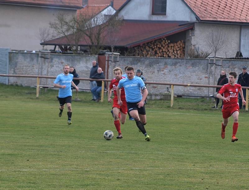 Z fotbalového utkání I.A třídy Sokoleč – Český Brod B 0:2