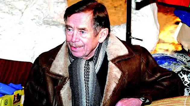 Václav Havel při návštěvě Milovic v roce 2002