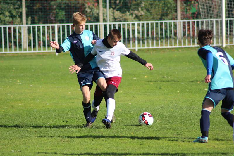 Dorostenecké okresní derby krajského přeboru vyhráli mladíci Ostré, doma porazili Poděbrady 2:0