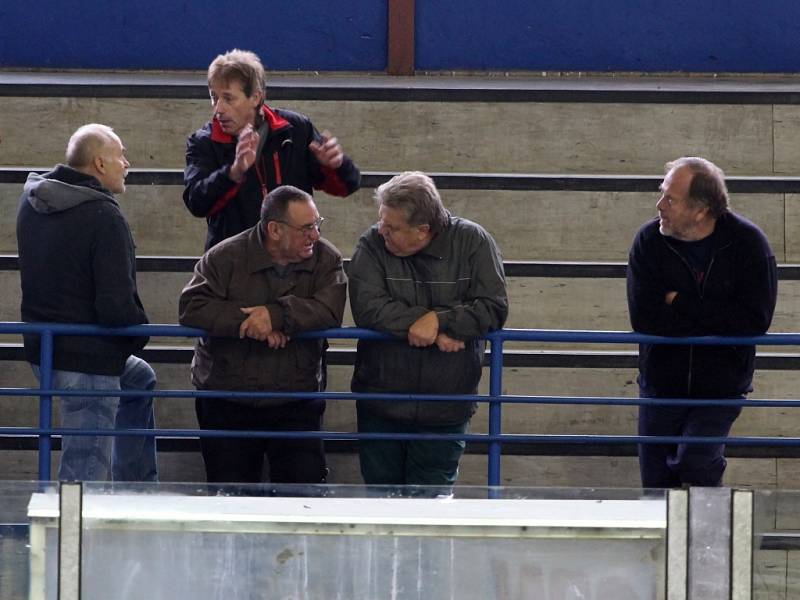 Z hokejového utkání druhé ligy Nymburk - Žďár nad Sázavou (0:1 sn)