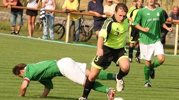 Ze zápasu I.A třídy Sokoleč - Kouřim (1:3).