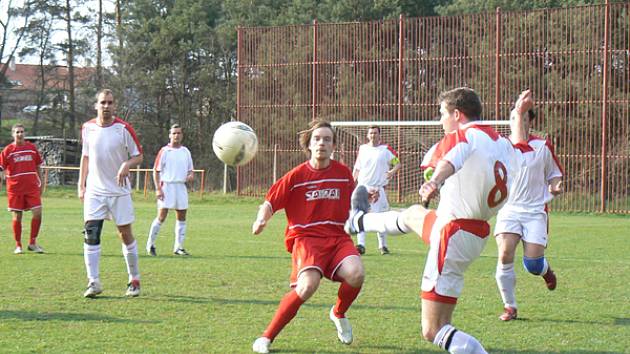 Tým Ostré se proměnil v minulém ročníku fotbalové I.B třídy v remízového krále. 