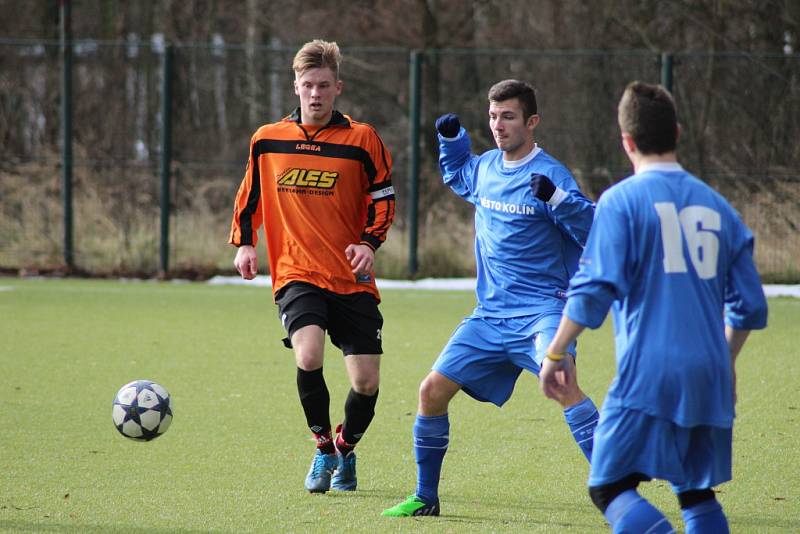 Z fotbalového utkání kolínského turnaje Polaban Nymburk - Kolín U19  (3:1)