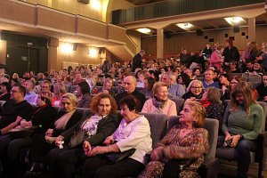 Koncert Igora Orozoviče v nymburském kině Sokol.