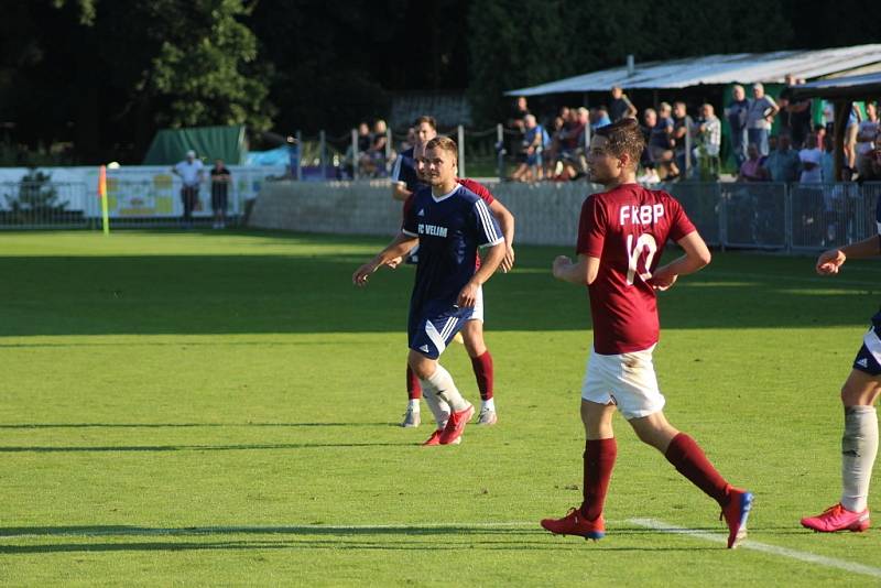 Z fotbalového utkání krajského přeboru Bohemia Poděbrady - Velim