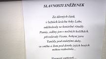 Výtvarné sdružení Jana Dědiny v Nymburce připravilo v prostorách městské knihovny výstavu obrázků a kreseb na téma Setkání s Hrabalem.