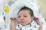 5.Filip Ouředník se narodil v nymburské porodnici 9. října 2021 ve 14:18 hodin s váhou 3820 g a mírou 49 cm. Prvorozený chlapeček bude bydlet v Žabonosech s maminkou Michaelou a tatínkem Petrem.