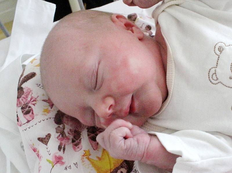 Andrea Vurmová, Poděbrady. Narodila se 6. srpna 2020 v 8.17 hodin, vážila 3 180 g a měřila 47 cm. Z holčičky se radují rodiče Pavel a Petra a bráška Ondrášek (4 roky).
