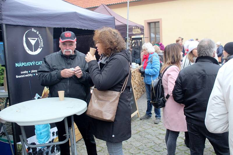 Ze Svatomartinských trhů v Poděbradech v sobotu 13. listopadu 2021.