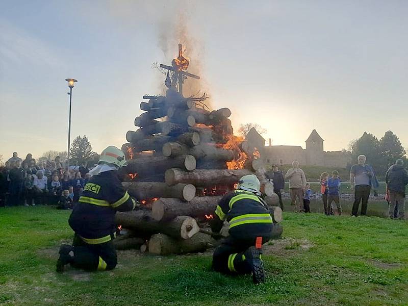 Ze sletu čarodějnic na Špičce v Nymburce.