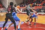 Z basketbalového utkání Ligy mistrů  Igokea - Nymburk (76:69).