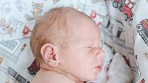Petr Kozdera se narodil v nymburské porodnici 17. června 2022 v 21:08 hodin s váhou 2920 g a mírou 47 cm. Maminka Zuzana, tatínek Pavel a bráškové Adam (7,5 roku) a Tomáš (6 let) se na chlapečka těšili v Lysé nad Labem.