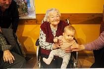 Úctyhodné 100. narozeniny oslavila paní Jiřina Psotová z Opolan, která v této vesnici bydlela s rodinou vlastně po celý život.