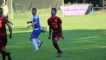 Z fotbalového utkání I.A třídy Slovan Poděbrady - Pšovka Mělník (4:1)