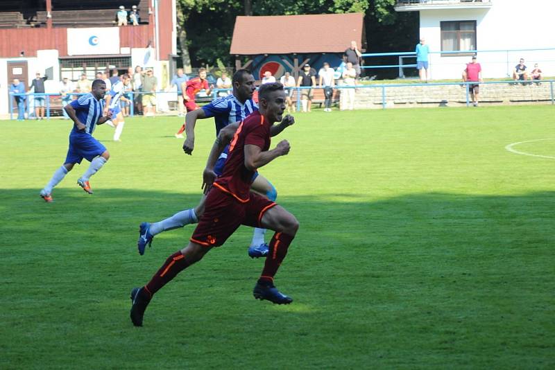 Z fotbalového utkání I.A třídy Slovan Poděbrady - Pšovka Mělník (4:1)