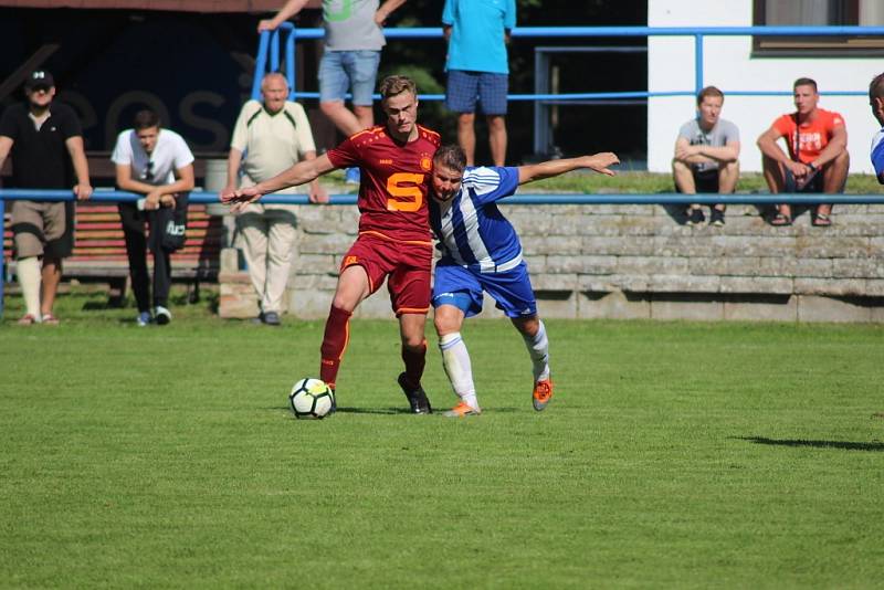 Z fotbalového utkání I.A třídy Slovan Poděbrady - Pšovka Mělník (4:1)