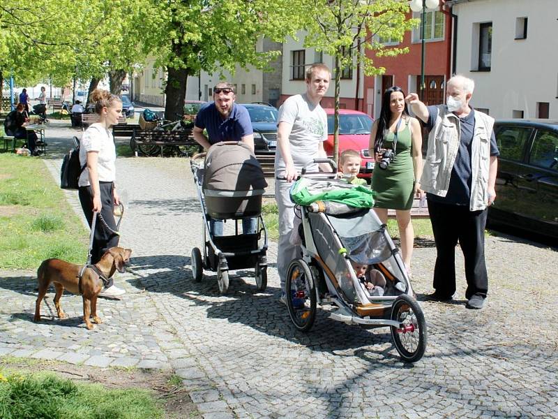 Kočárková jízda. Tak se v Nymburce jmenovala jedna z prvních veřejných akcí po uvolnění koronavirových opatření.