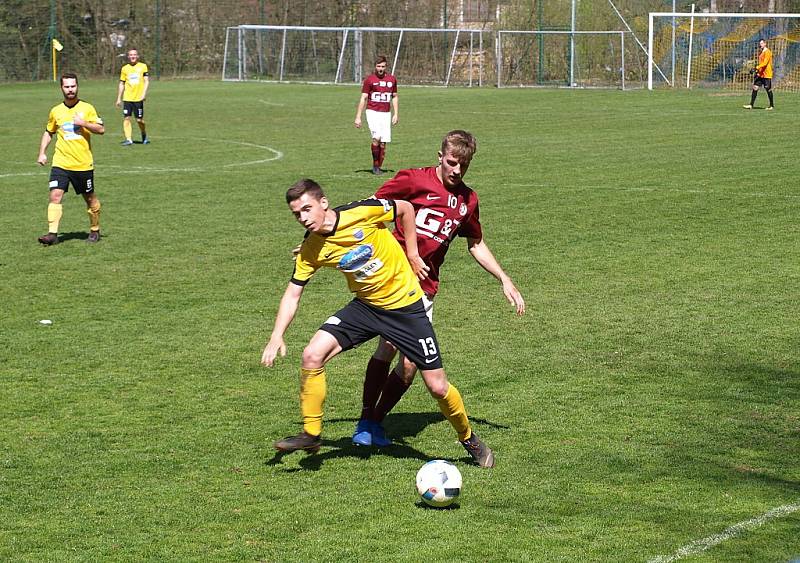 Z fotbalového utkání krajského přeboru Poříčí nad Sázavou - Bohemia Poděbrady (2:1)