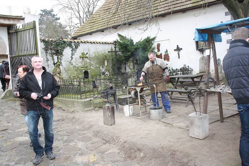 V přerovském skanzenu začala výstava Jaro na vsi