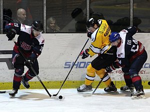 Z hokejového utkání play off druhé ligy Nymburk - Sokolov (1:4)