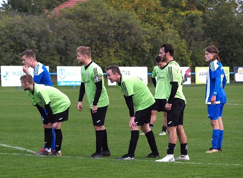 Z fotbalového utkání I.B třídy Sadská - Milovice (3:0)