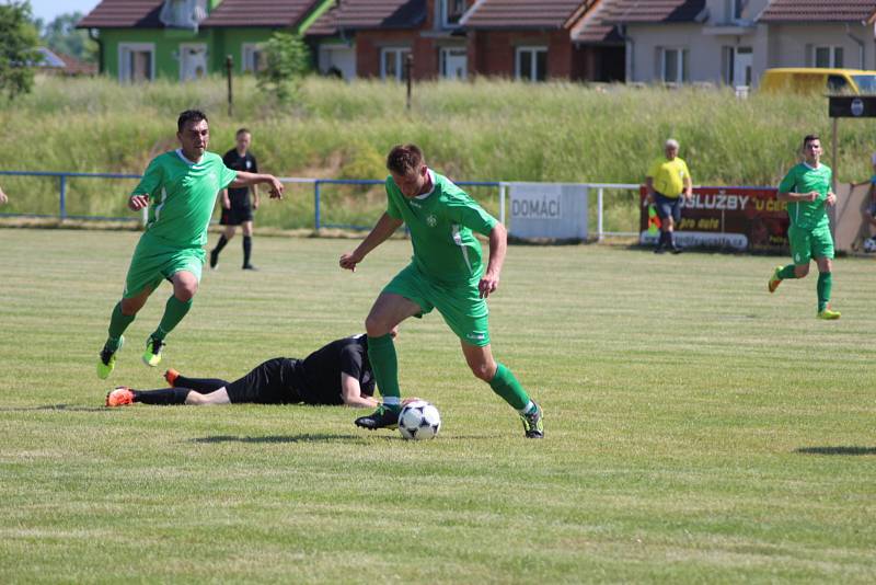 Fotbalisté Libice nad Cidlinou prohráli doma se Seleticemi 0:4