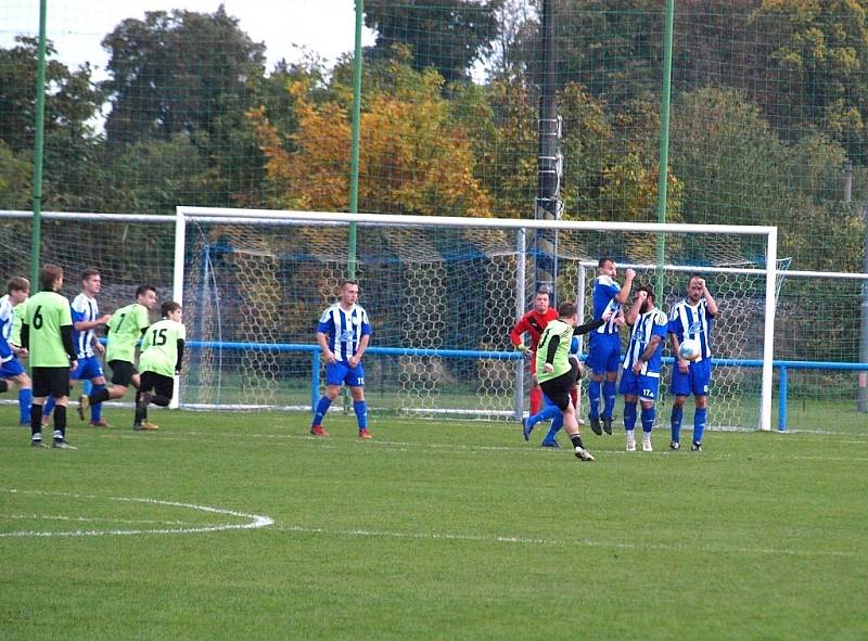 Z fotbalového utkání I.B třídy Sadská - Milovice (3:0)