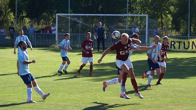 Z fotbalového utkání krajského přeboru Poříčany - Bohemia Poděbrady (2:1)