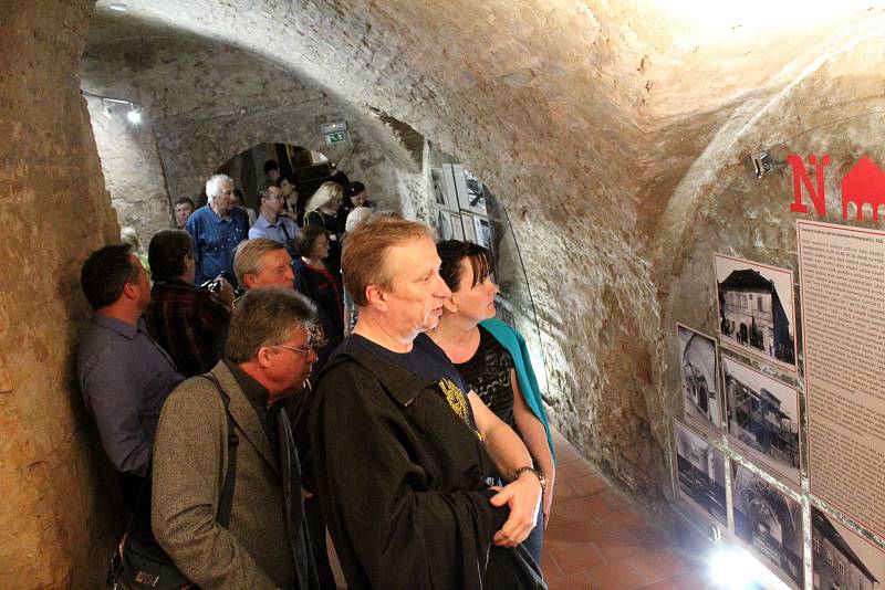 Tento týden bylo zpřístupněno sklepení pod radnicí se stálou expozicí.