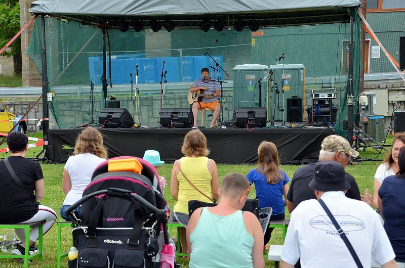 Milovický festival navštívily stovky lidí.