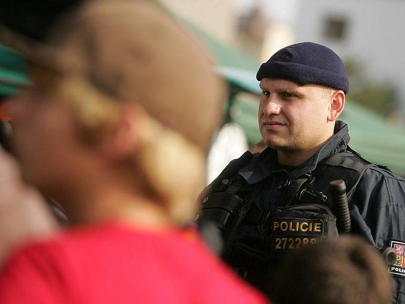 Den s policií v Poděbradech