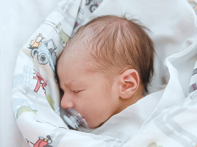 Otakar Kronus se narodil v nymburské porodnici 7. května 2022 v 14:57 hodin s váhou 3220 g a mírou 52 cm. Chlapečka v Nymburce očekávala maminka Pavlína, tatínek Tomáš a sestřička Evelin (3 roky).