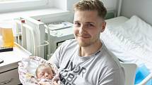Sára Popková se narodila v nymburské porodnici 14. října v 8:44 hodin s váhou 2850 g a mírou 48 cm. Na prvorozenou holčičku se v Nymburce těšila maminka Tereza a tatínek Miloslav.