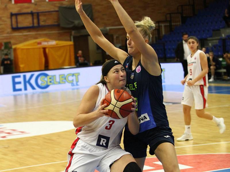 Basketbalový EuroCup Women: DSK Nymburk - ŽKK Cinkarna Celje 65:61.