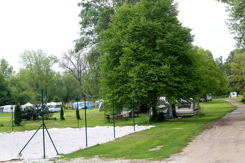 Kemp v Ostré zřejmě čeká rušná sezóna. Zájem o pobyt v něm je veliký.