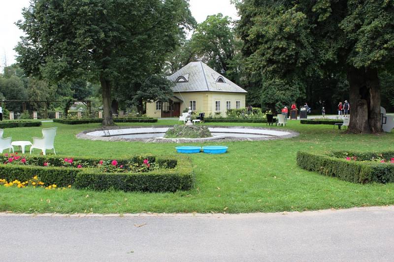 Pohádkové léto na zámku Loučeň.