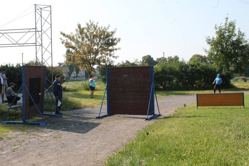 Z národního finále hasičské soutěže Dobráci roku 2016 v Nymburce.