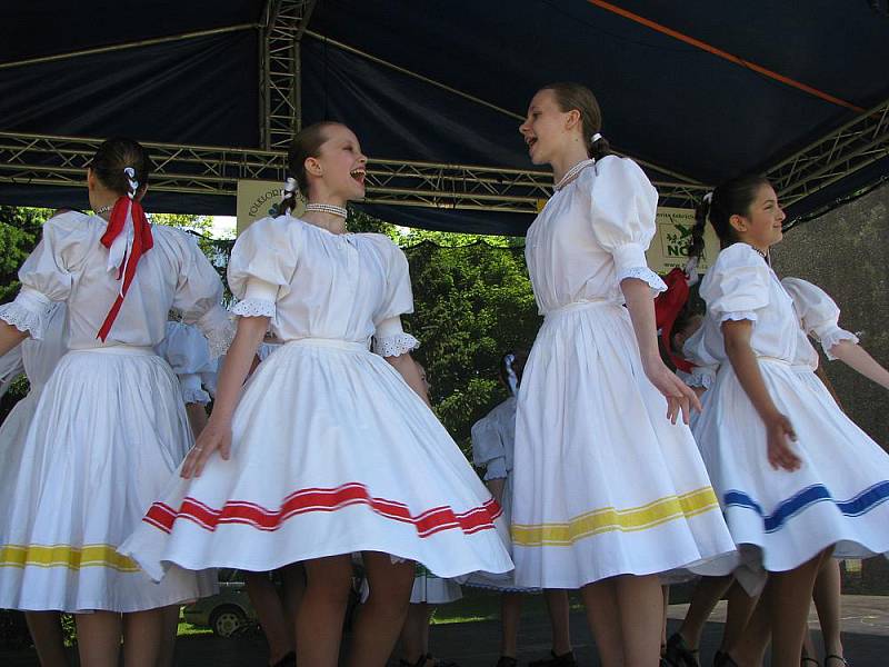 V Nymburce proběhl již 14. ročník na Nymbursku jediného folklorního festivalu svého druhu Polabská Vonička.