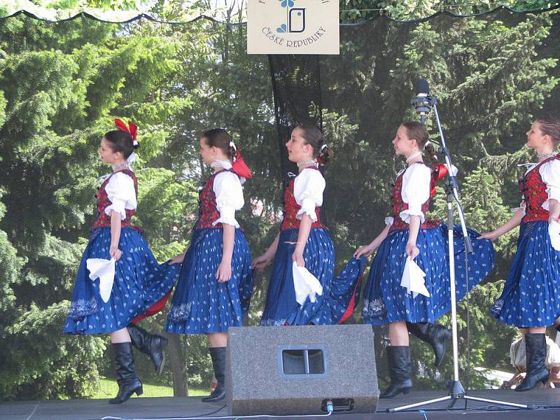 V Nymburce proběhl již 14. ročník na Nymbursku jediného folklorního festivalu svého druhu Polabská Vonička.