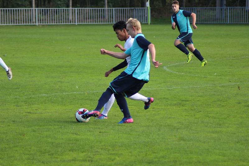 Dorostenecké okresní derby krajského přeboru vyhráli mladíci Ostré, doma porazili Poděbrady 2:0