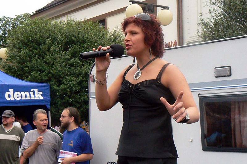 Na podium vystoupala i zpěvačka Zuzana Janiššová.