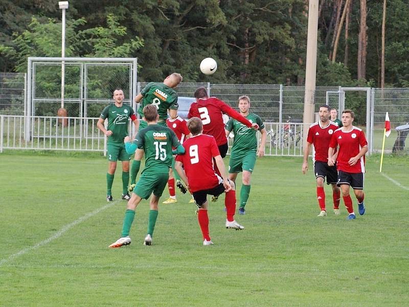 Z fotbalového utkání I.B třídy Ostrá - Semice (1:3)