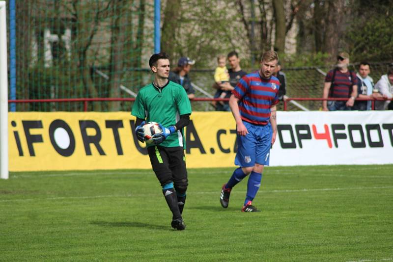 Z fotbalového utkání I.B třídy Loučeň - Pátek (4:0)