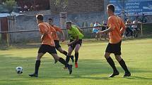 Z přípravného fotbalového utkání Sokoleč - Slovan Poděbrady (3:1)