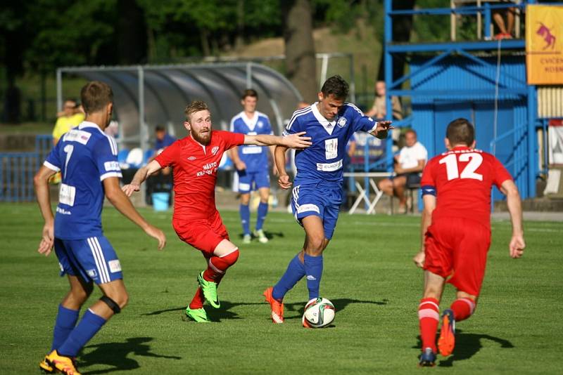 Z fotbalového utkání MOL Cupu Kolín - Králův Dvůr (0:1)