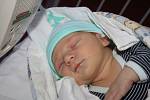 HONZÍK PO TÁTOVI. JAN ŠTUMAR se narodil 3. srpna 2017 v 10.53 hodin. Vážil 3 420 g a měřil 50 cm. Ze synka se v Lysé nad Labem radují rodiče Jana a Jan i sestřička Terezka (3,5). 