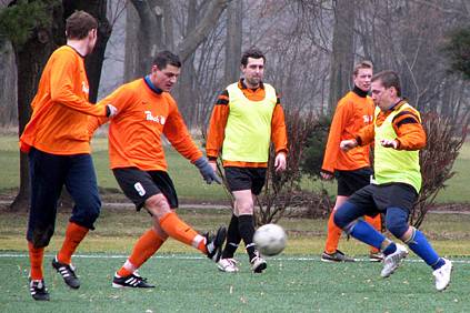 Z připravného zápasu Kounice - Krchleby (1:3). 