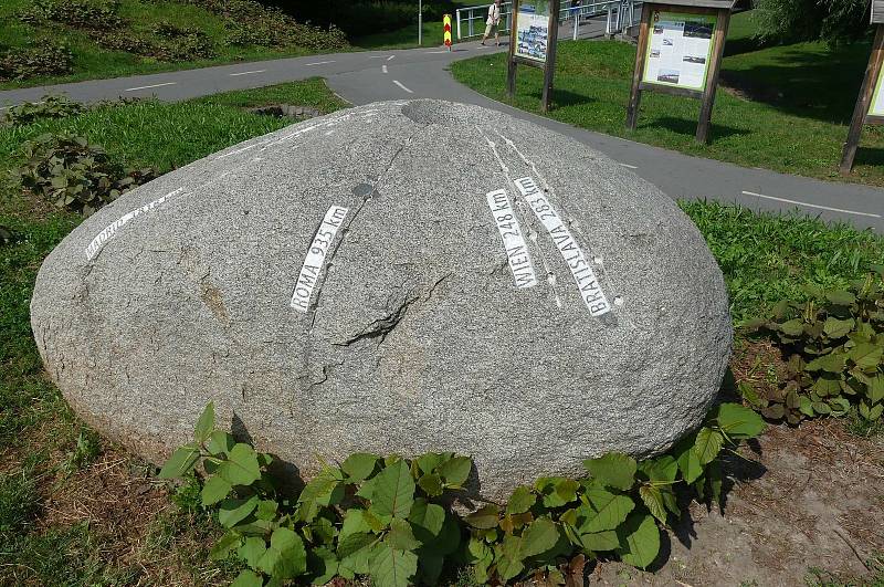 Letní pochod z Brandýsa nad Labem do Čelákovic.