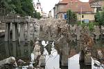 Při bourání jednoho z mostů mezi Brandýsem nad Labem a Starou Boleslaví byl nalezen zbytek mostního oblouku původního mostu ze 16. století.