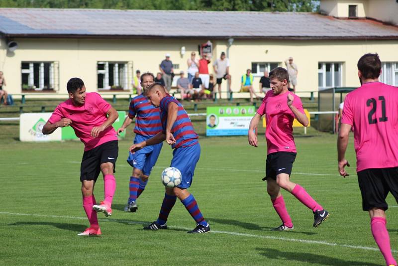 Z fotbalového utkání I.B třídy Lysá nad Labem - Loučeň